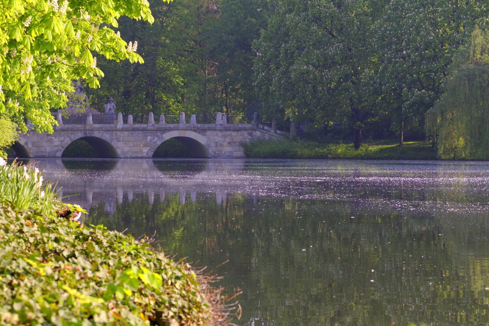 Pentax K-S2 sample photo. Bridge, park, stone photography