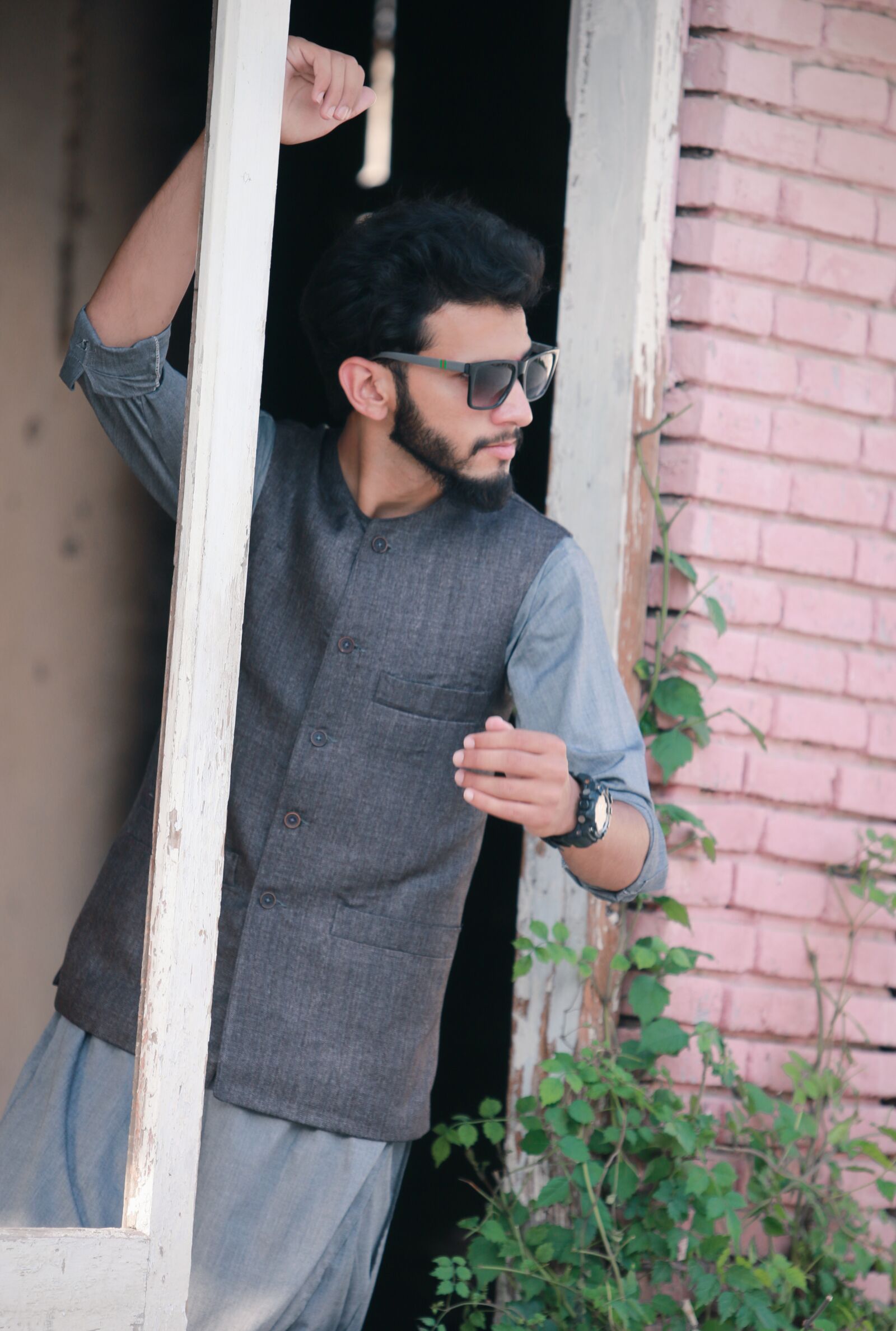 Canon EOS 70D sample photo. Outdoors, man, lifestyle photography