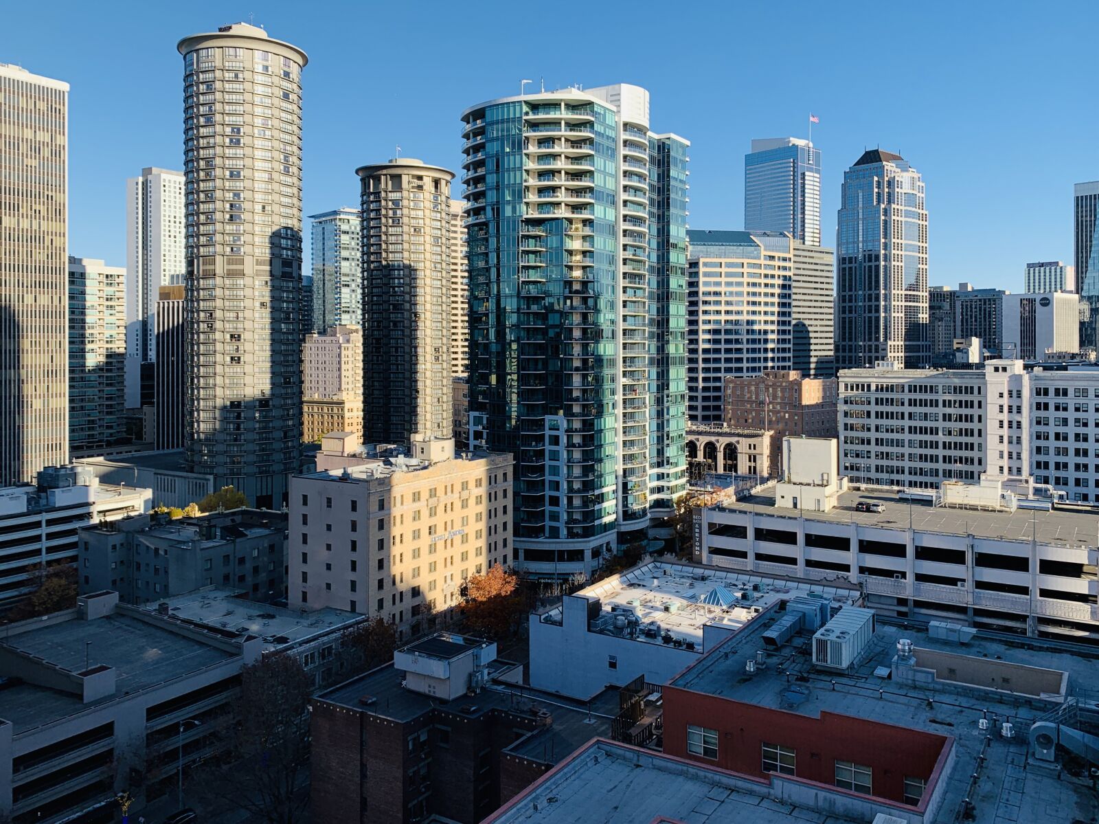 Apple iPhone XR sample photo. Seattle, city, cityscape photography