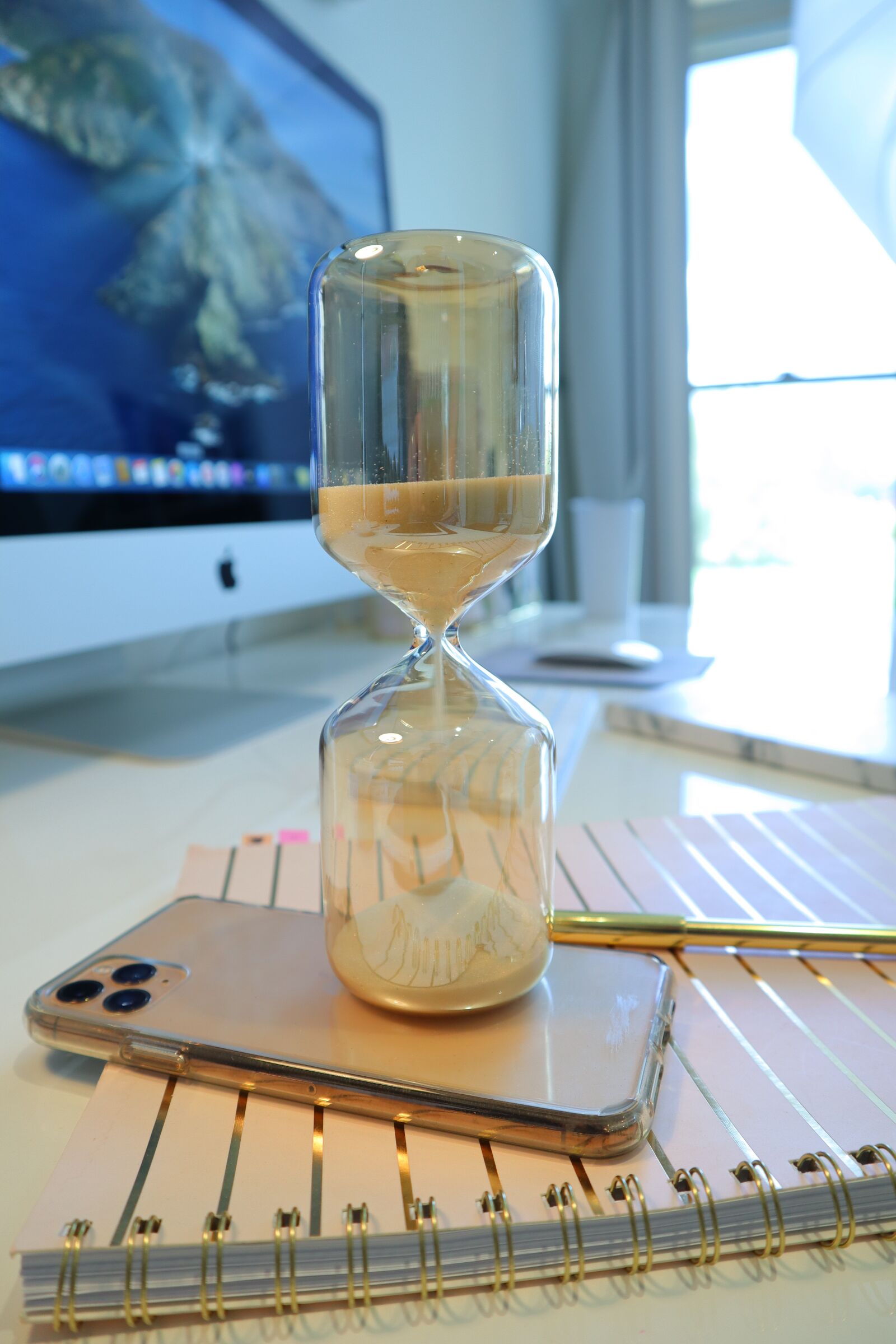 Canon EOS M50 (EOS Kiss M) sample photo. Hour glass, sand timer photography