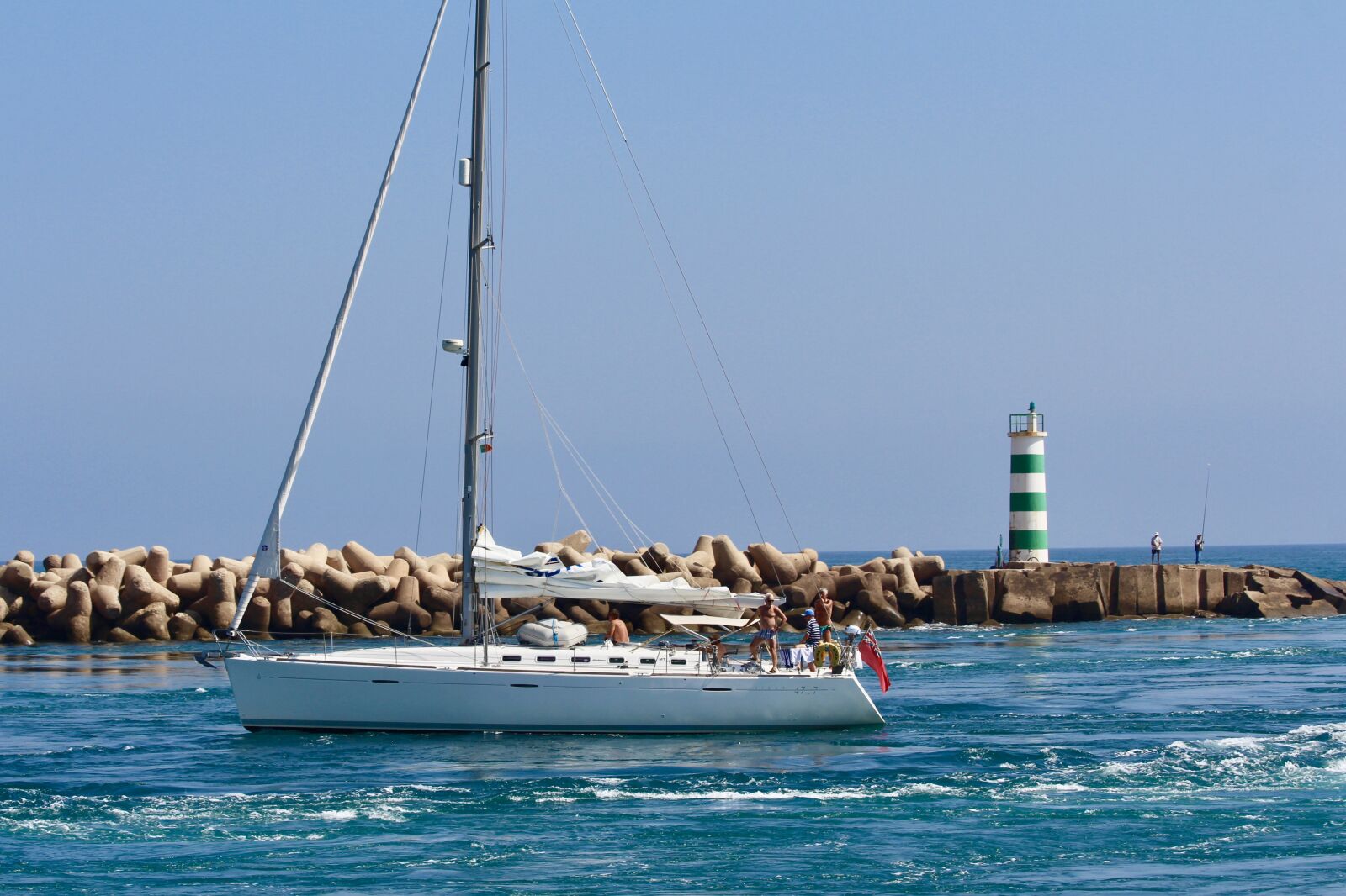 Canon EF 70-300mm F4-5.6 IS USM sample photo. Sea, browse, ship photography