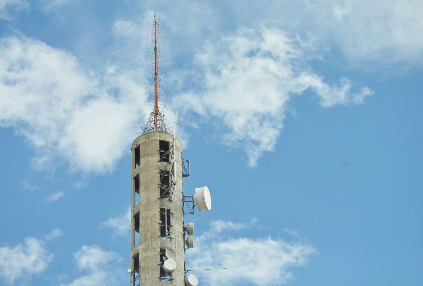 Nikon D90 sample photo. Sky, tower, architecture photography