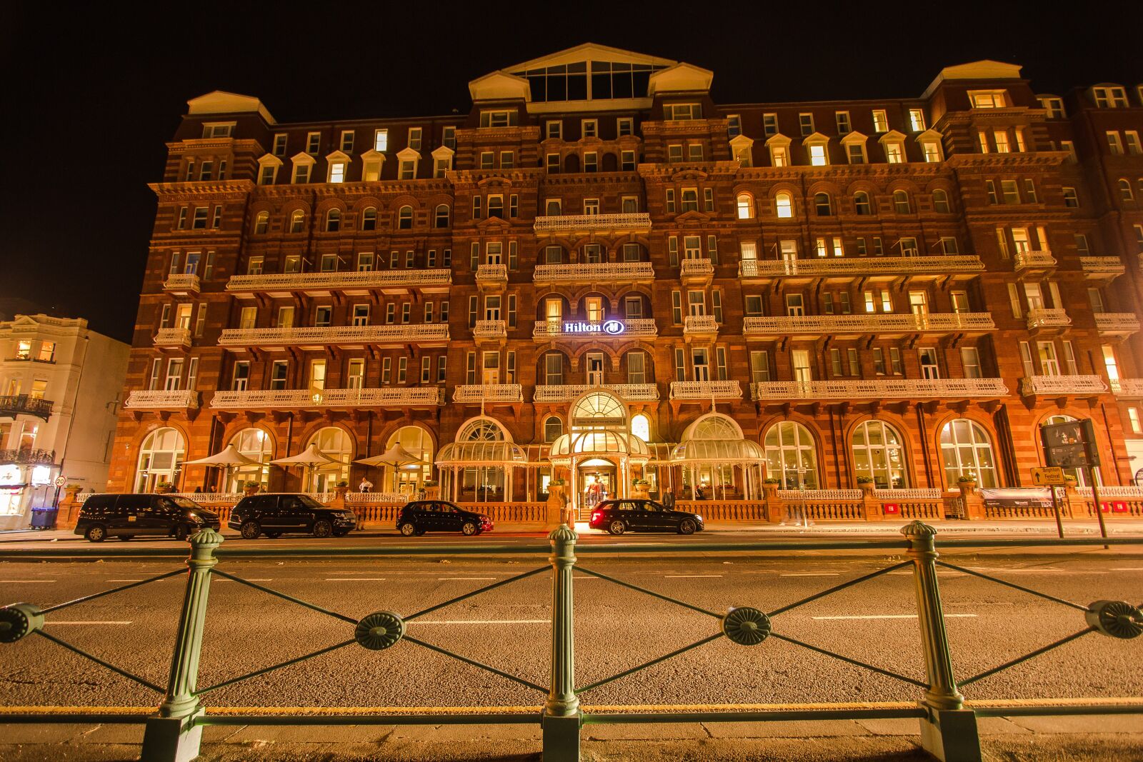 Canon EF-S 10-22mm F3.5-4.5 USM sample photo. Hotel, building, brighton photography