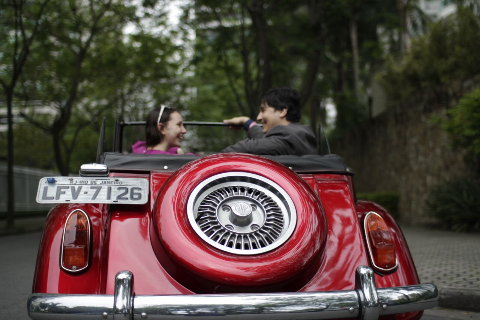 Canon EOS 60D sample photo. Old timer, cabriolet, couple photography