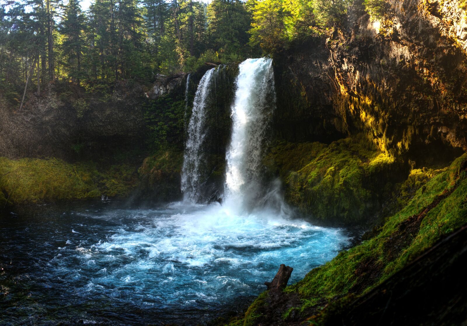 Sony a7 + Sony FE 28-70mm F3.5-5.6 OSS sample photo. Oregon, waterfall, pacific northwest photography