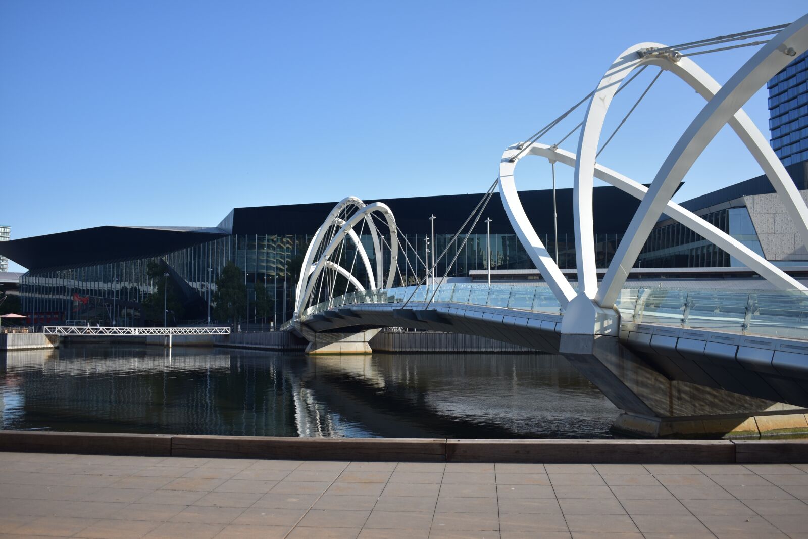 Nikon D3400 sample photo. Bridge, modern, urban photography