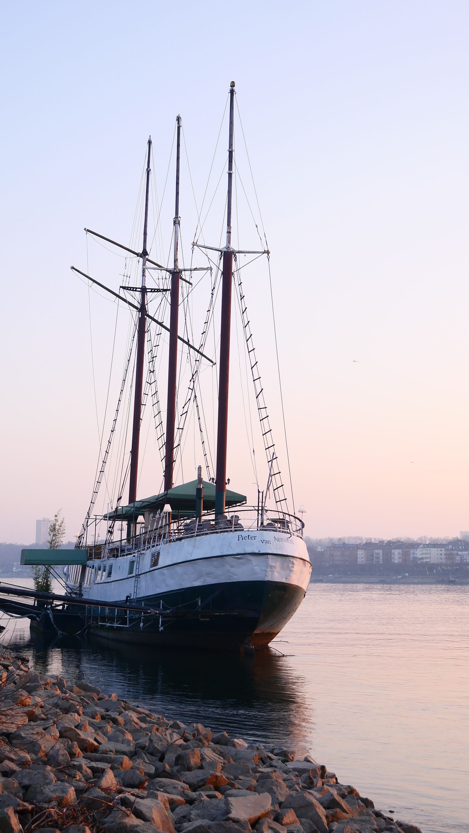 Panasonic DMC-G70 sample photo. Spring, sunset, boat photography