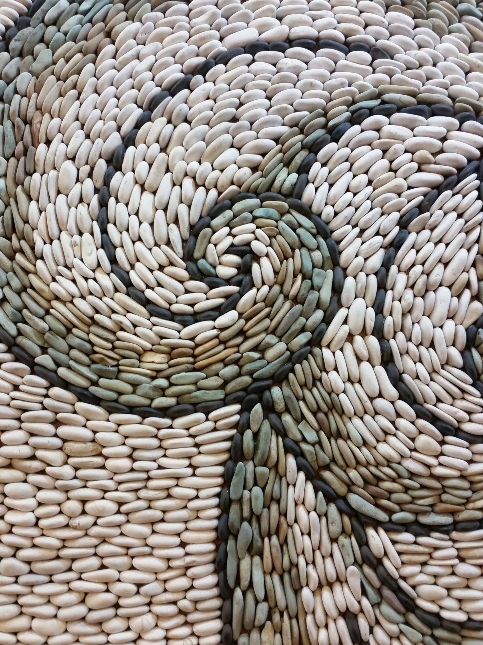 Samsung Galaxy S5 sample photo. Pebbles, pattern, waves photography
