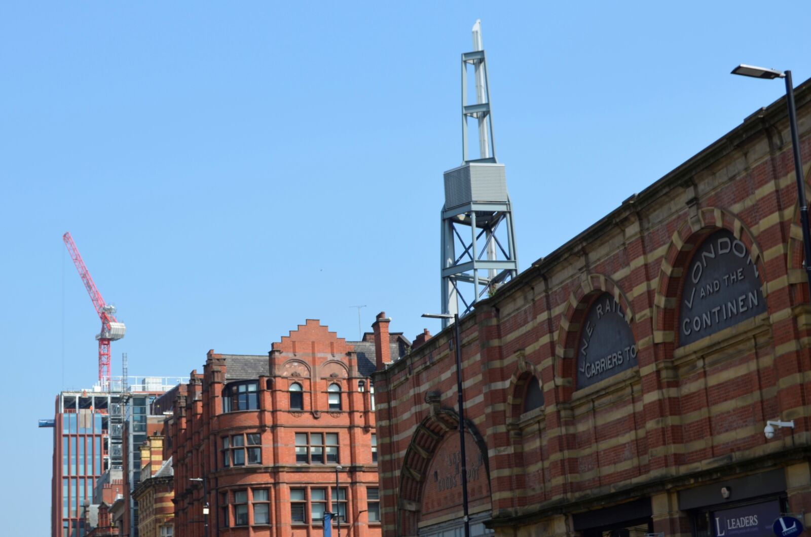 Nikon D5100 sample photo. Buildings, city, architecture photography