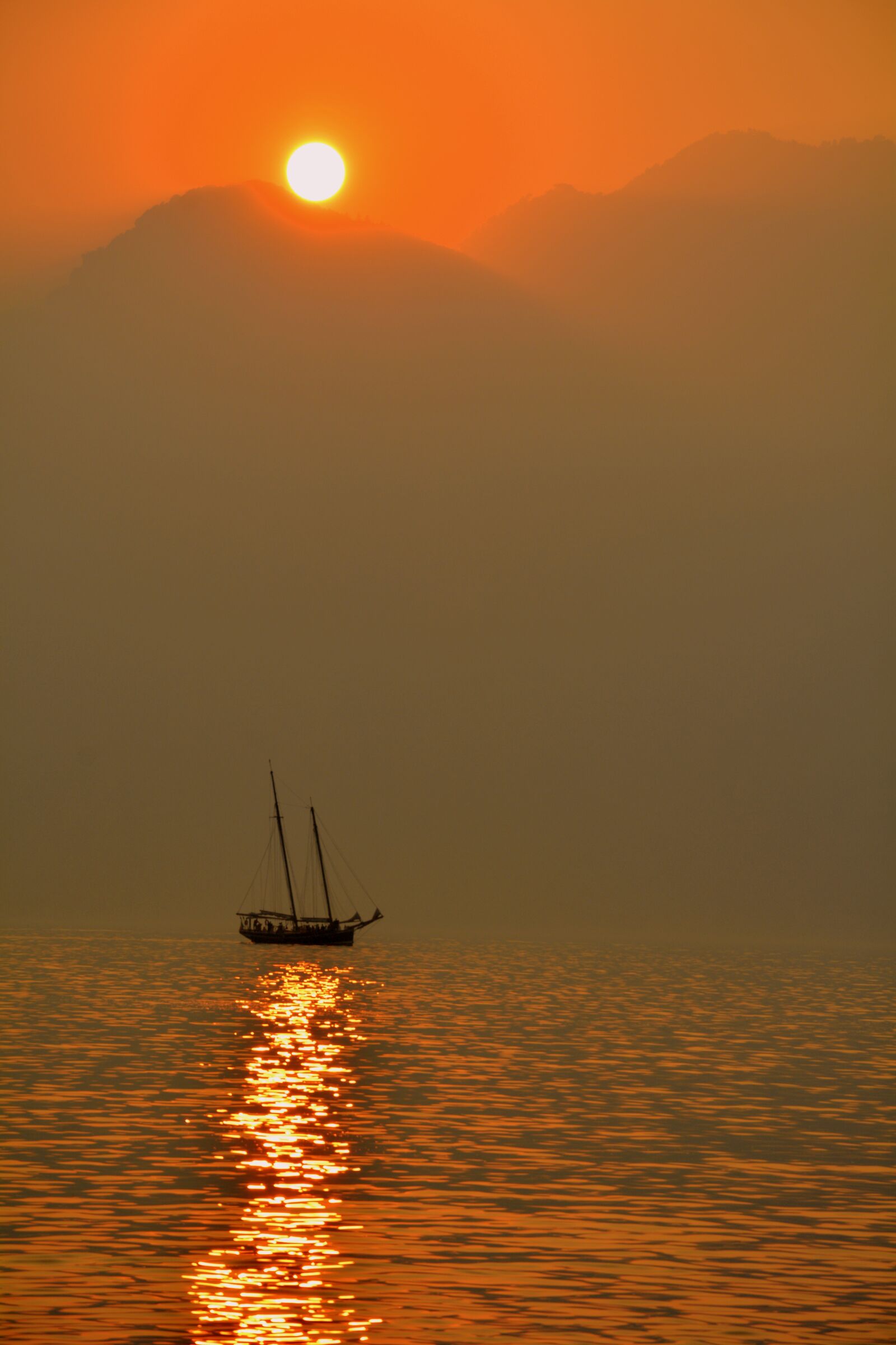 Nikon D7100 sample photo. Sailing ship, lake, sunset photography