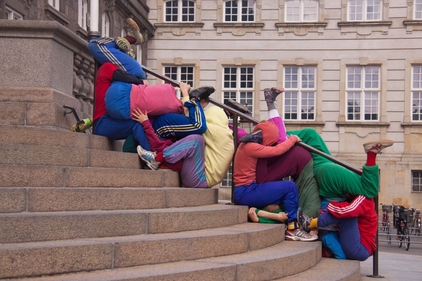 Canon EOS 50D sample photo. People, bunch, stairs photography