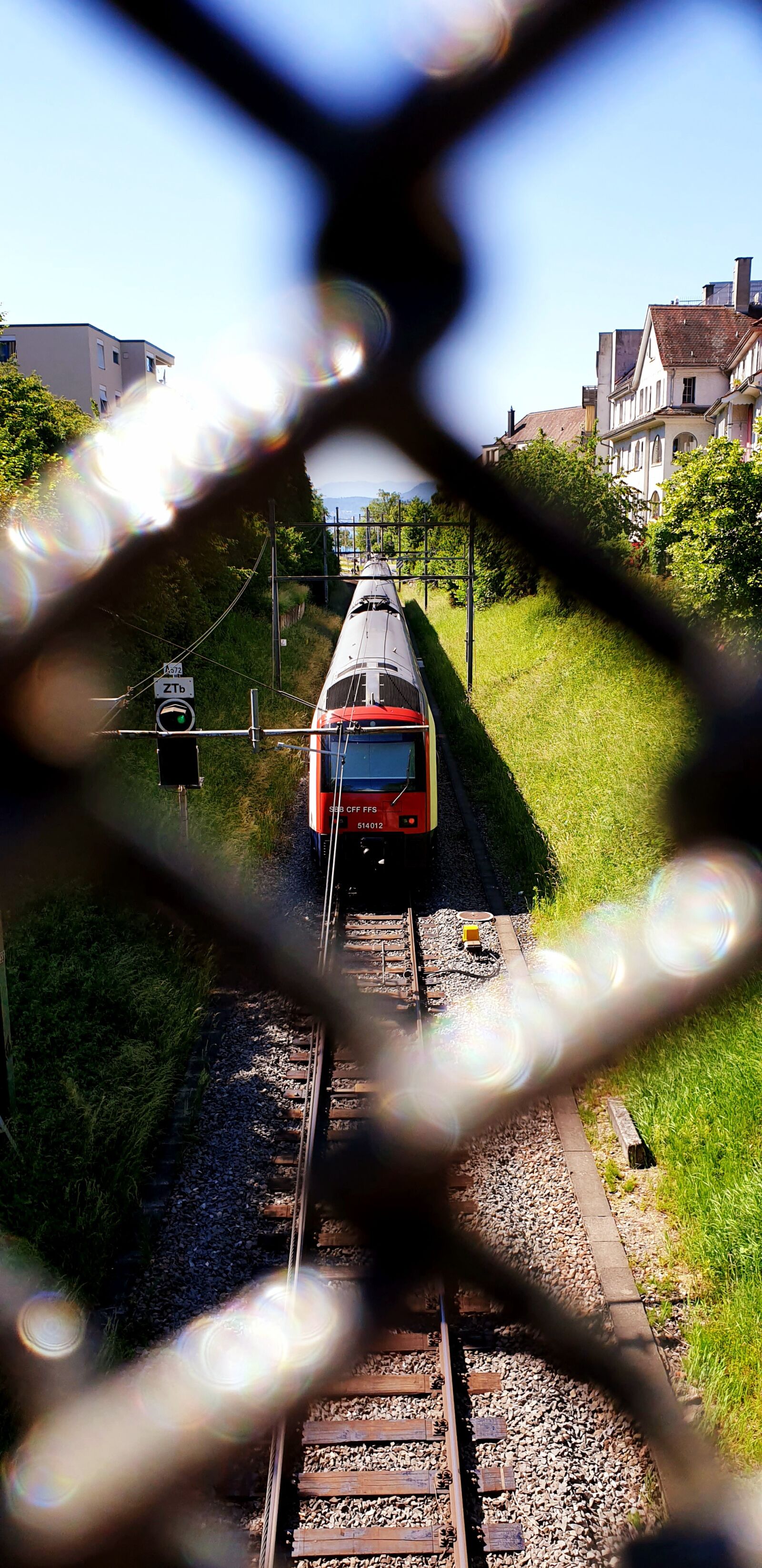 Samsung Galaxy S9 sample photo. Train, rails, tracks photography
