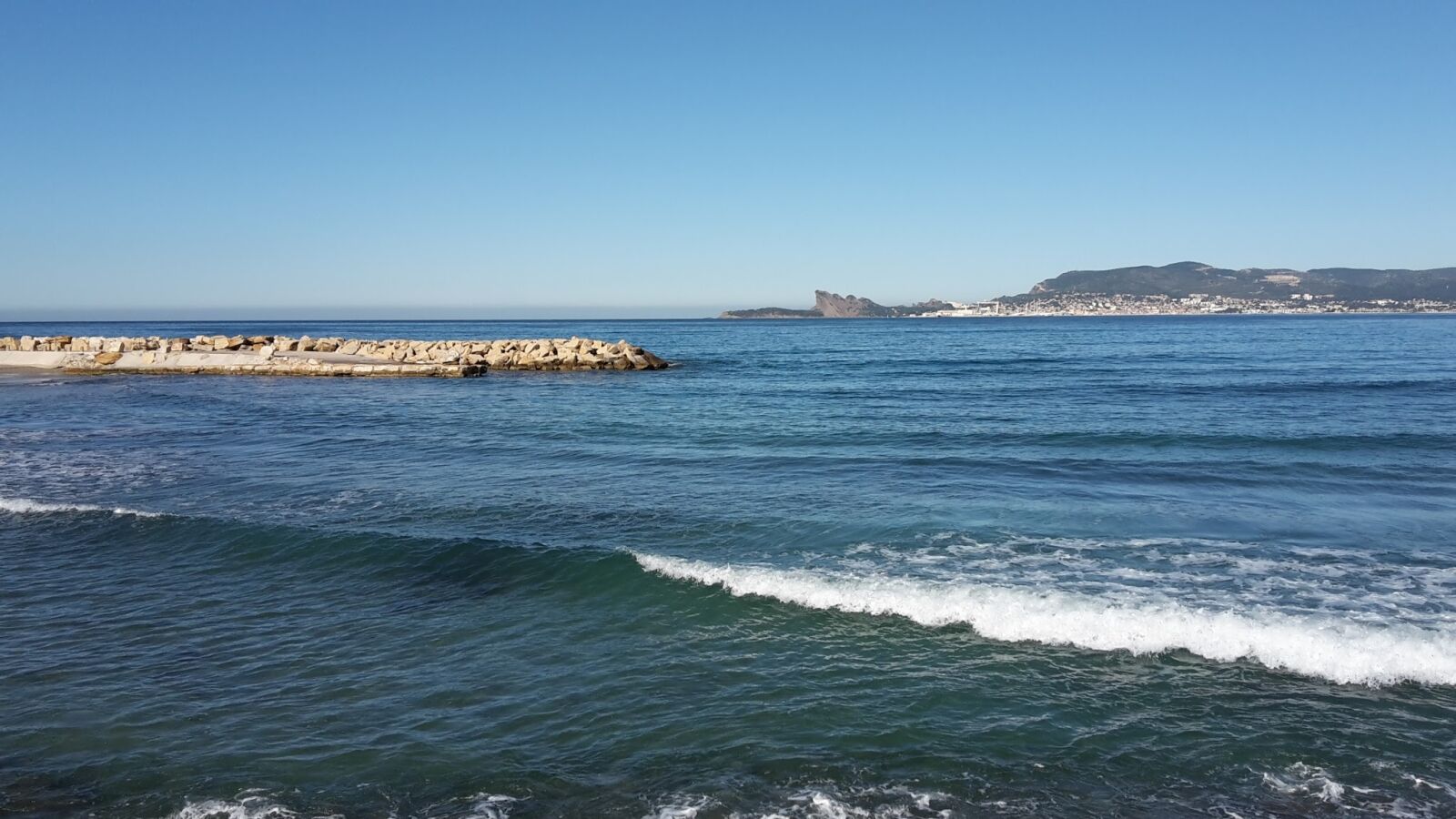 Samsung Galaxy S5 Mini sample photo. Cote d'azur, sea mediterranean photography