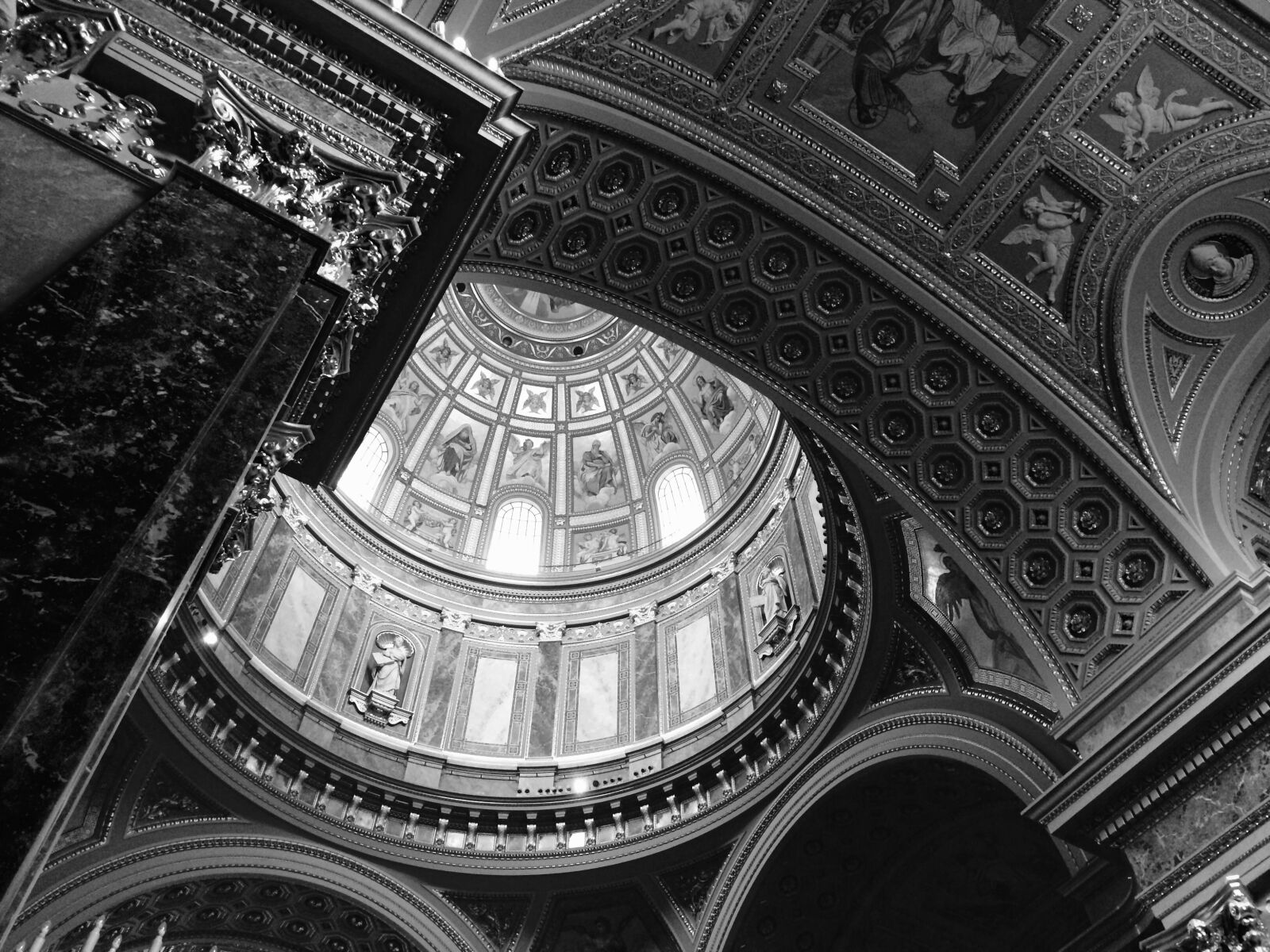 Apple iPhone 5s sample photo. Central, european, church photography