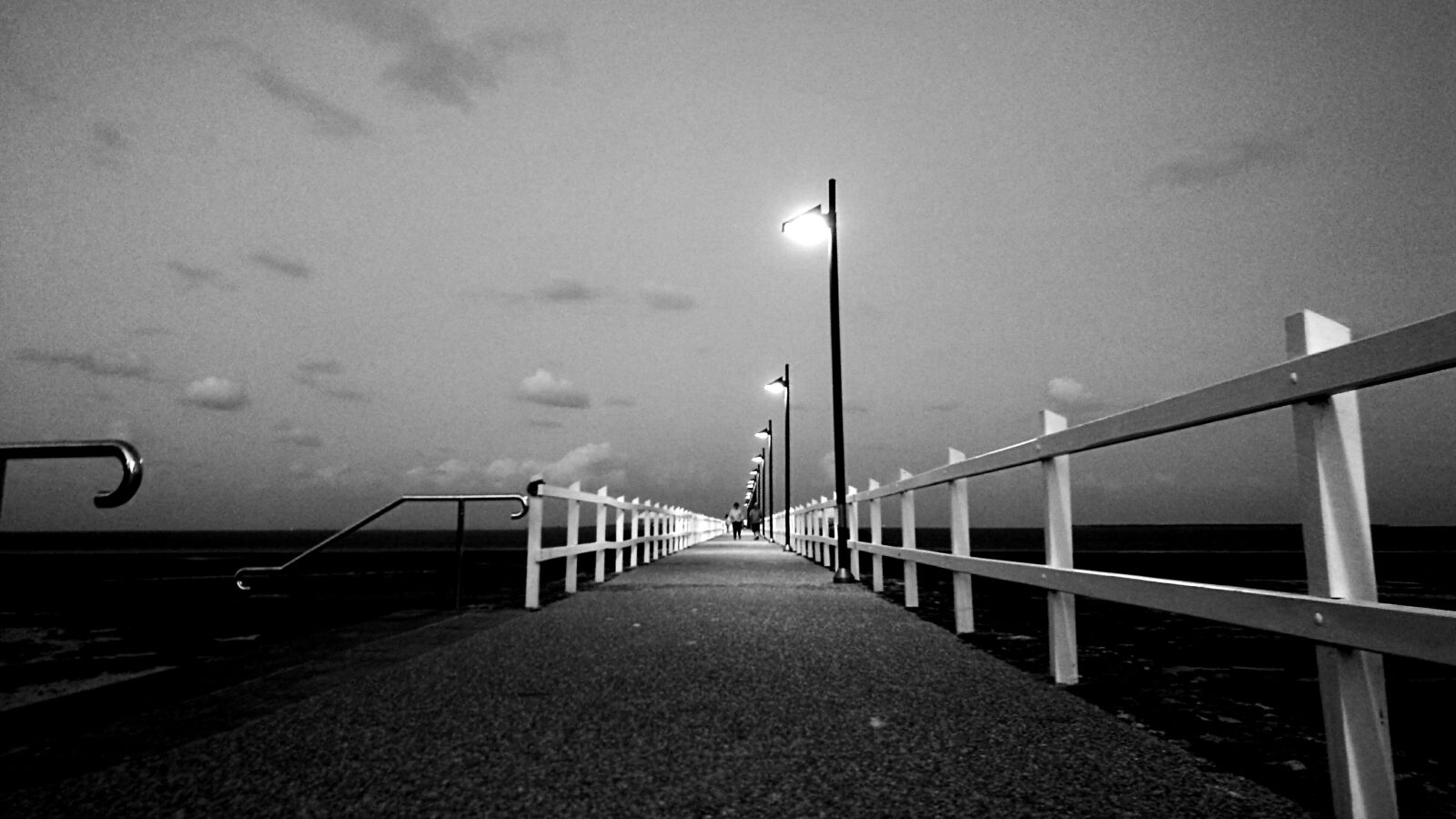 HUAWEI P9 sample photo. Jetty, evening, ocean, bayside photography