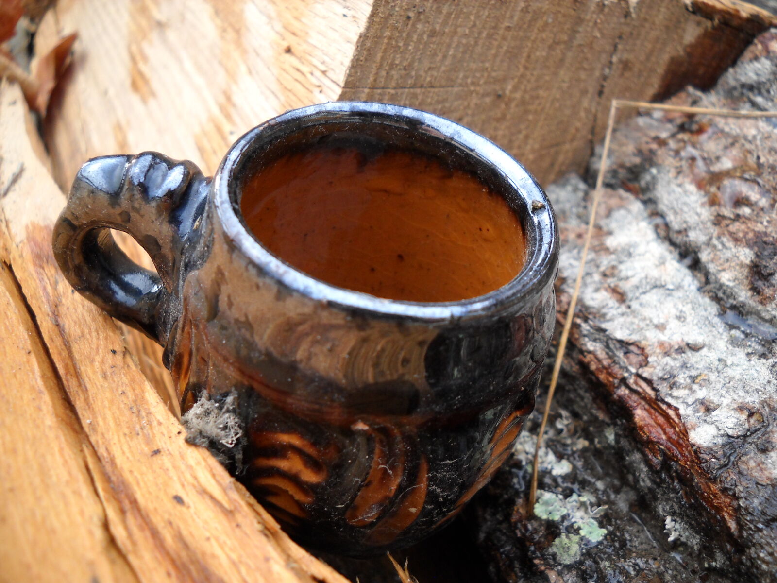 Nikon Coolpix L20 sample photo. Old, cup, village photography