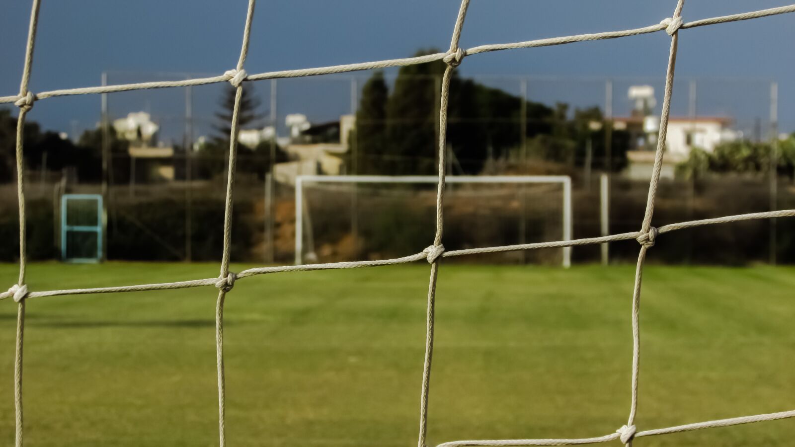 Canon PowerShot SX400 IS sample photo. Net, netting, football ground photography