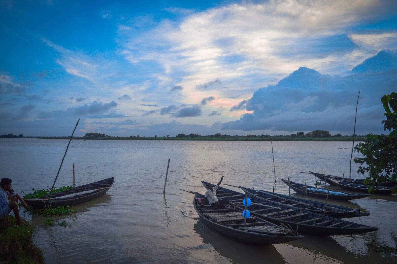 Nikon D3200 sample photo. Boats, river, water photography