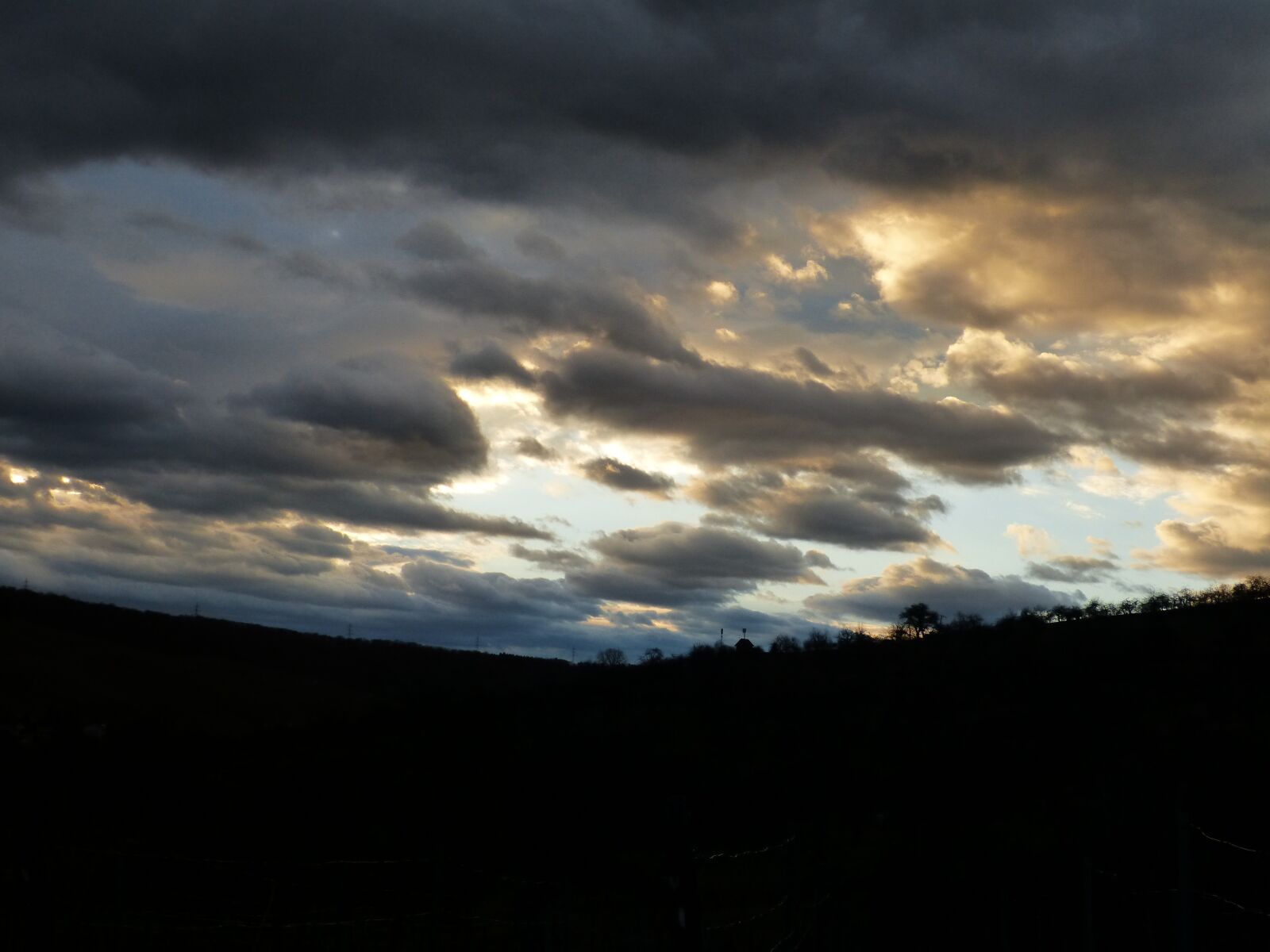 Panasonic DMC-FZ62 sample photo. Nature, sky, clouds photography