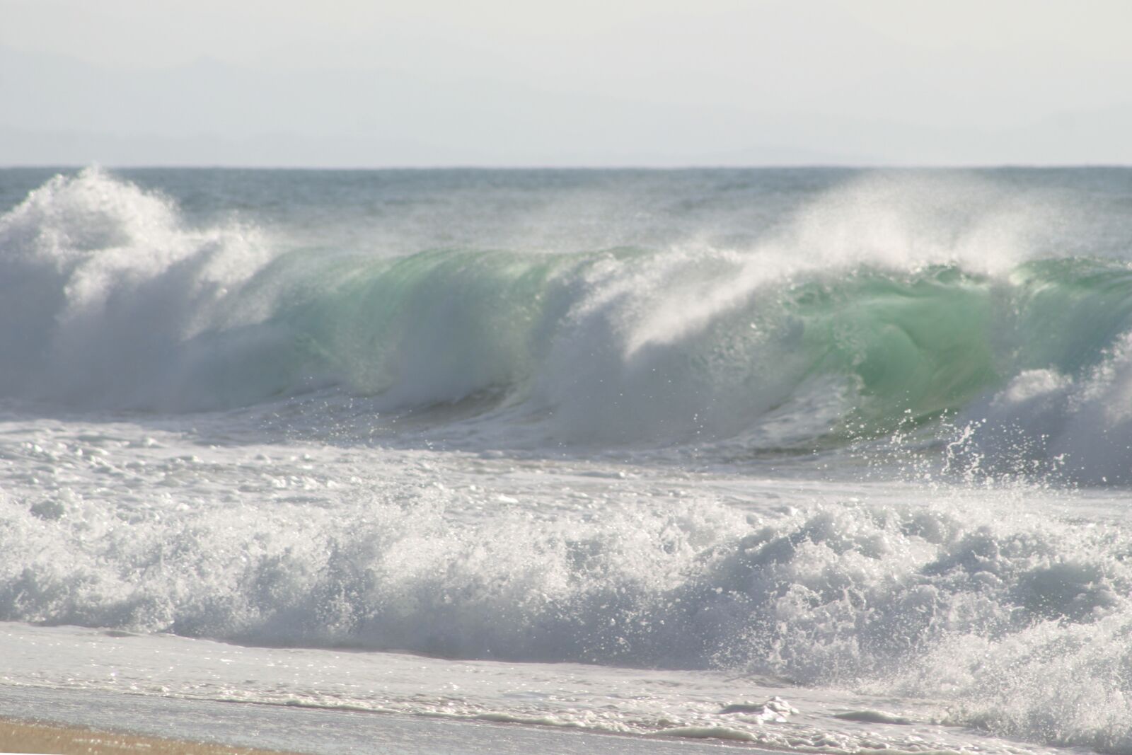Canon EOS 10D sample photo. Wave, breaking, spray photography