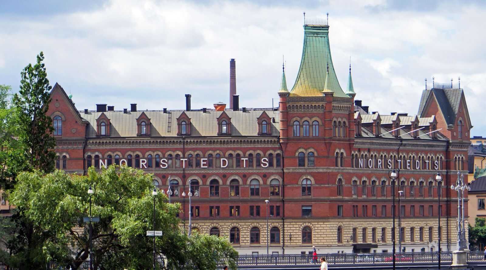 Panasonic Lumix DMC-GX8 sample photo. Stockholm, downtown, historically photography
