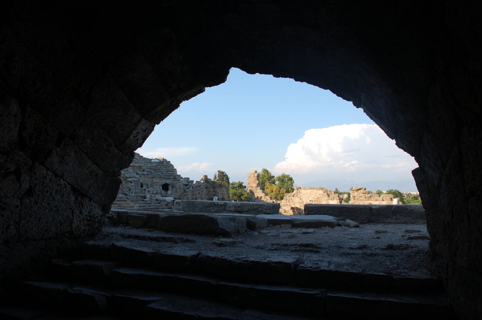 Nikon D40 sample photo. Amphitheater, arch, history photography