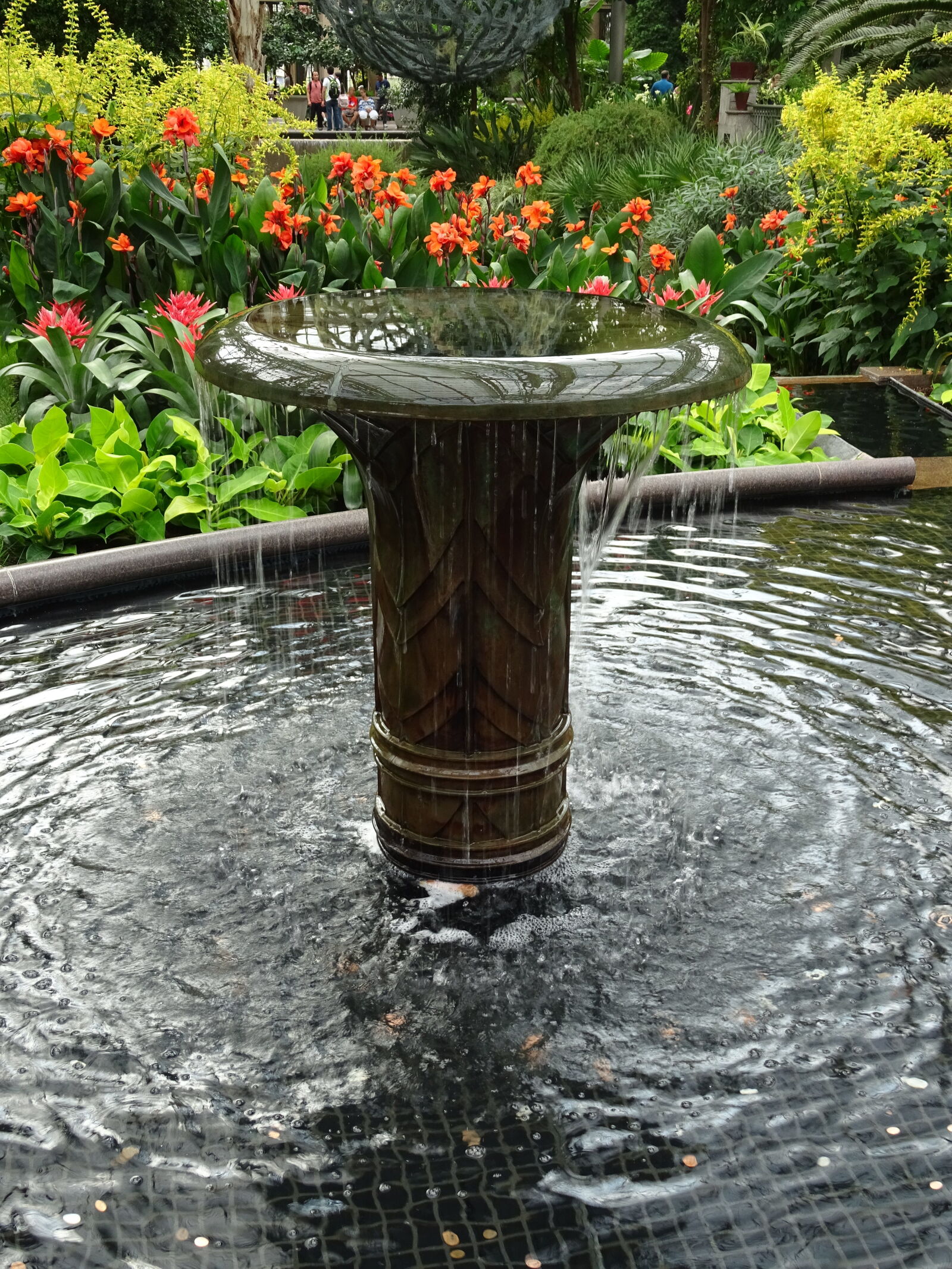 Sony DSC-QX30 sample photo. Fountain, garden, park, water photography