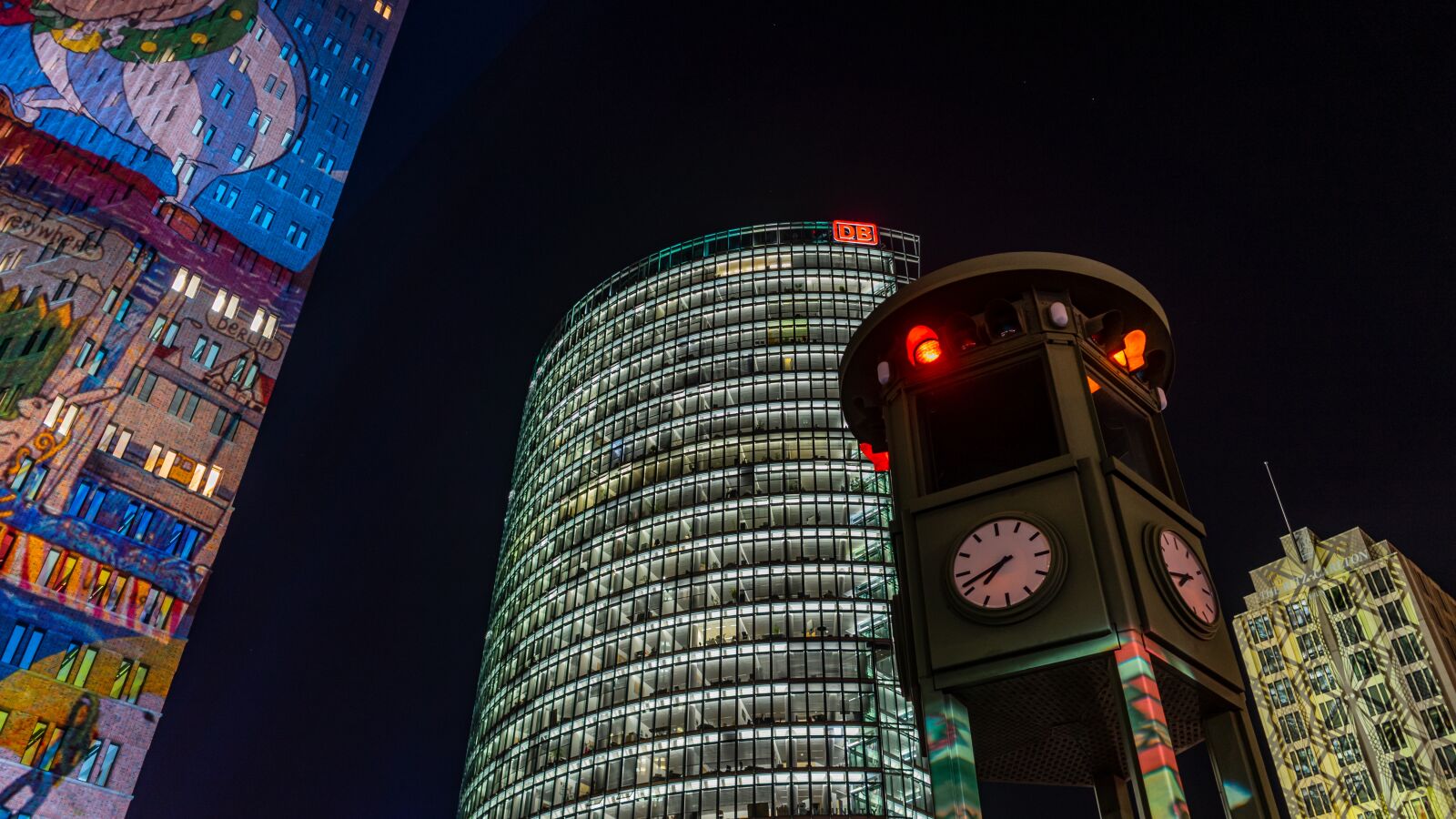 Sony a7 II + Sony FE 28-70mm F3.5-5.6 OSS sample photo. Night photograph, long exposure photography