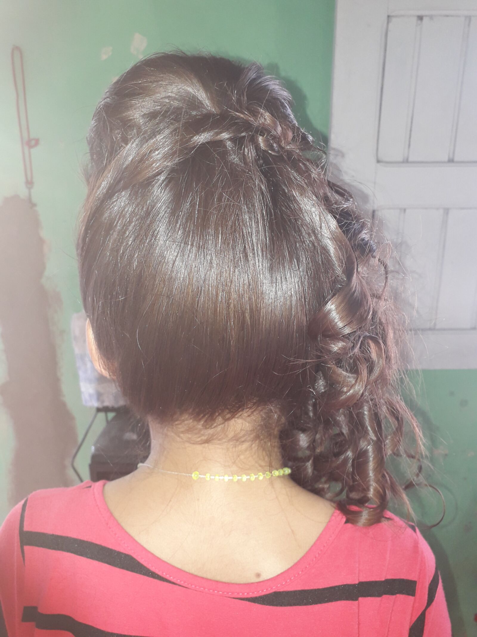 Samsung Galaxy J6 sample photo. Cabelo, penteado, beleza photography