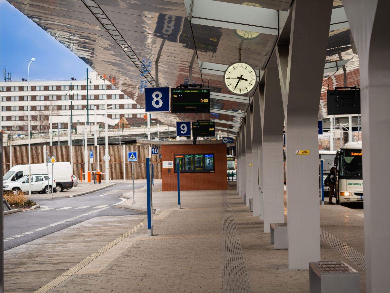 Olympus OM-D E-M10 III sample photo. City, station, path photography