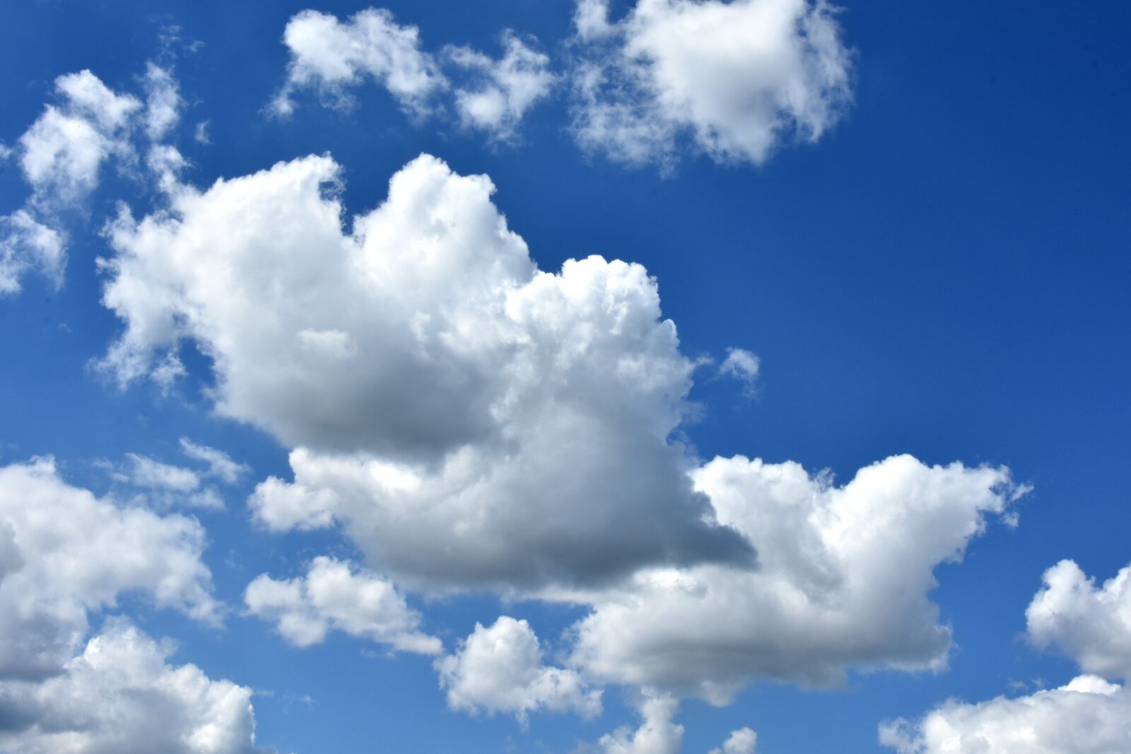 Nikon D7200 sample photo. Clouds, sky, cumulus photography