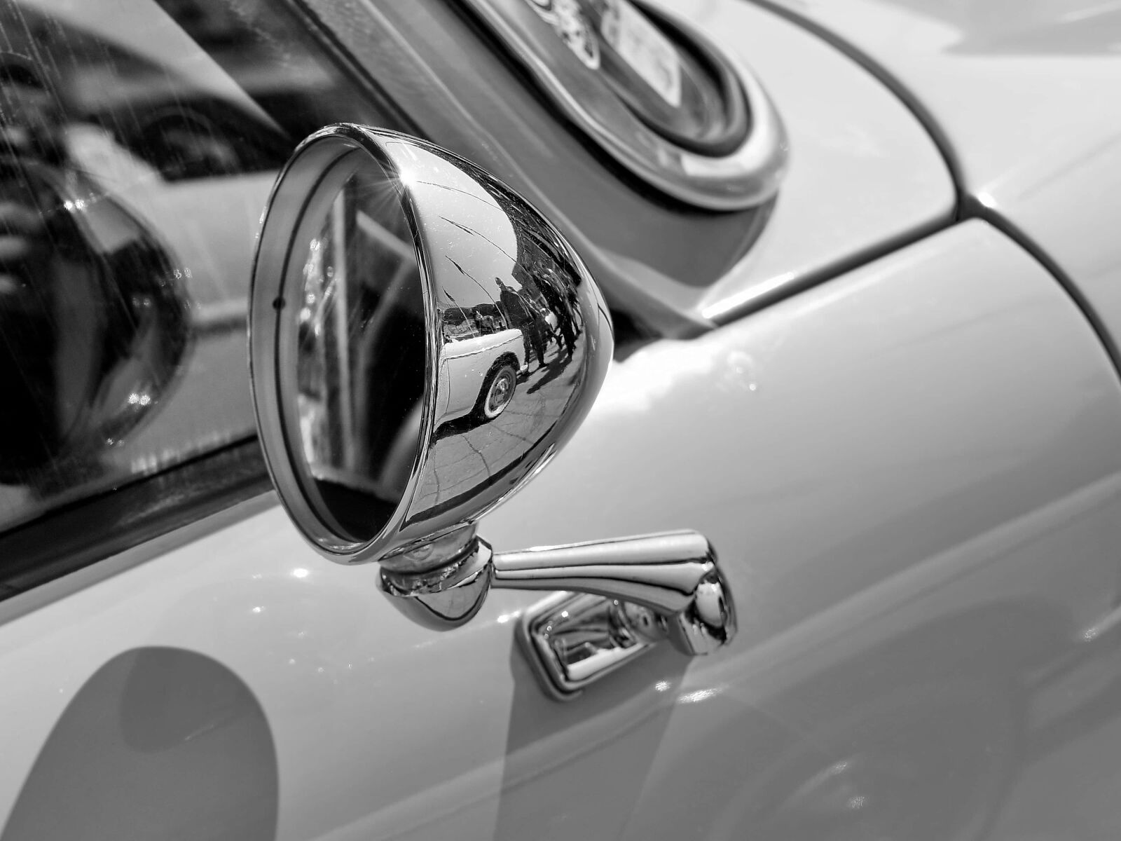 Nikon D5500 sample photo. Grey, mirror, nostalgia, window photography