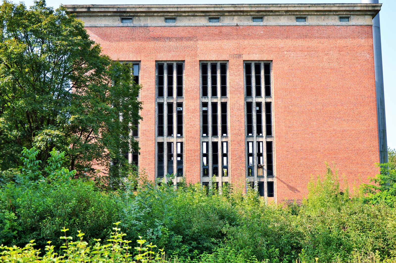 Nikon D3200 sample photo. Factory, factory building, industry photography