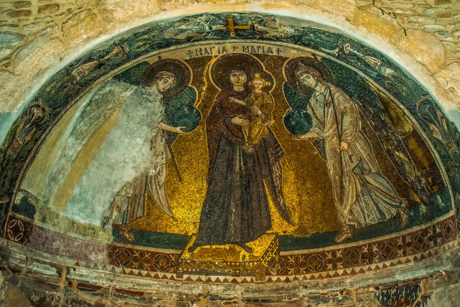 Nikon D3300 sample photo. Virgin mary, queen of photography