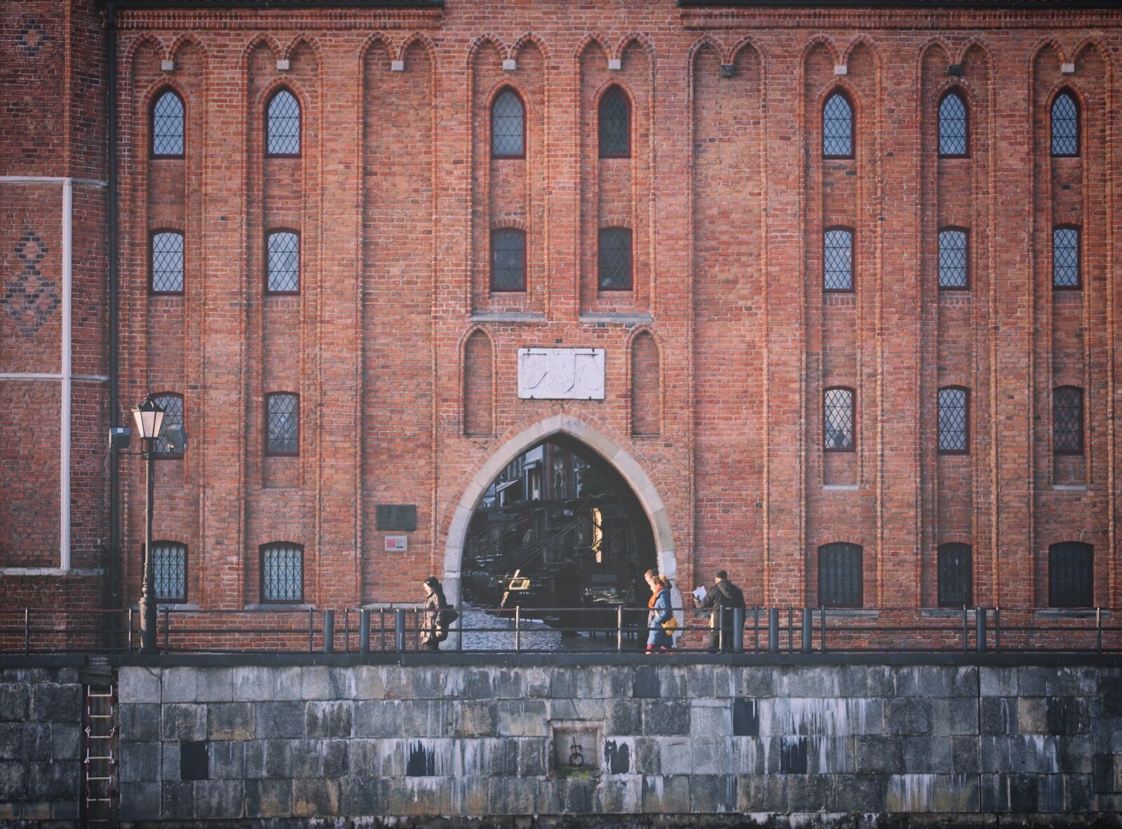 Olympus PEN E-PL5 sample photo. Brick, building, city, gdansk photography