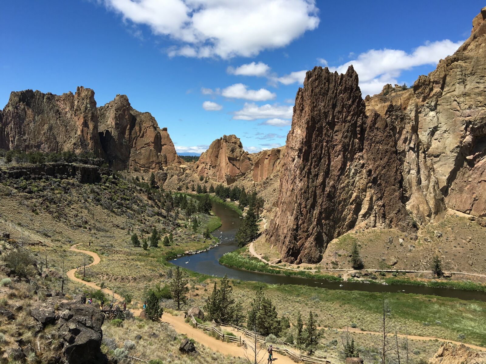 Apple iPhone 6s Plus sample photo. Smith rock oregon, mountain photography