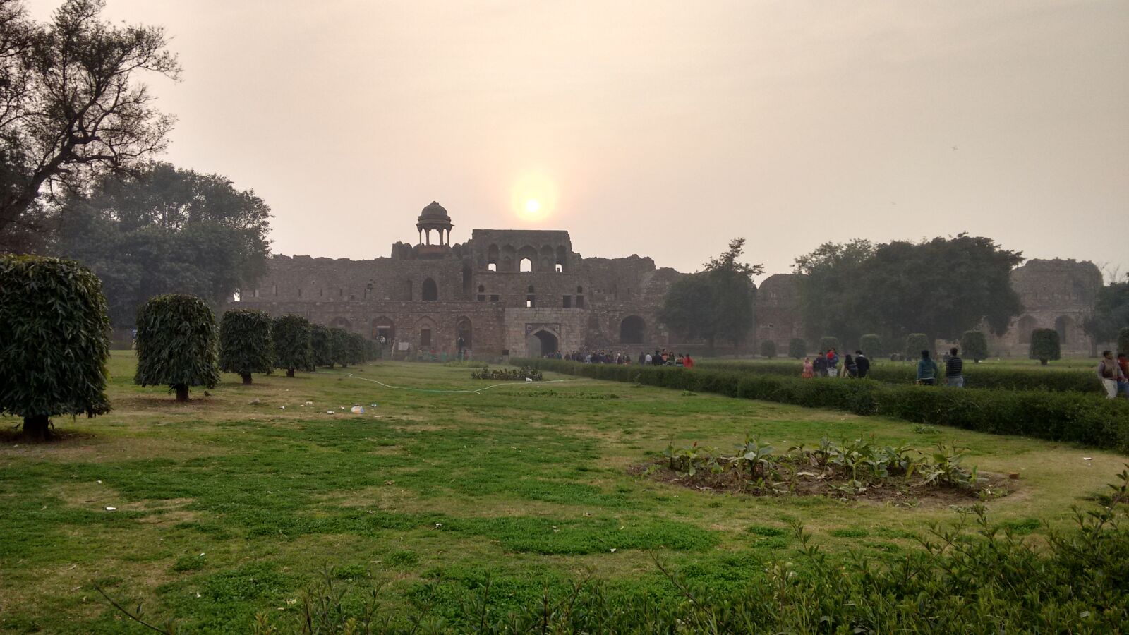Motorola Moto G (2nd Gen) sample photo. Fortress, sunset photography