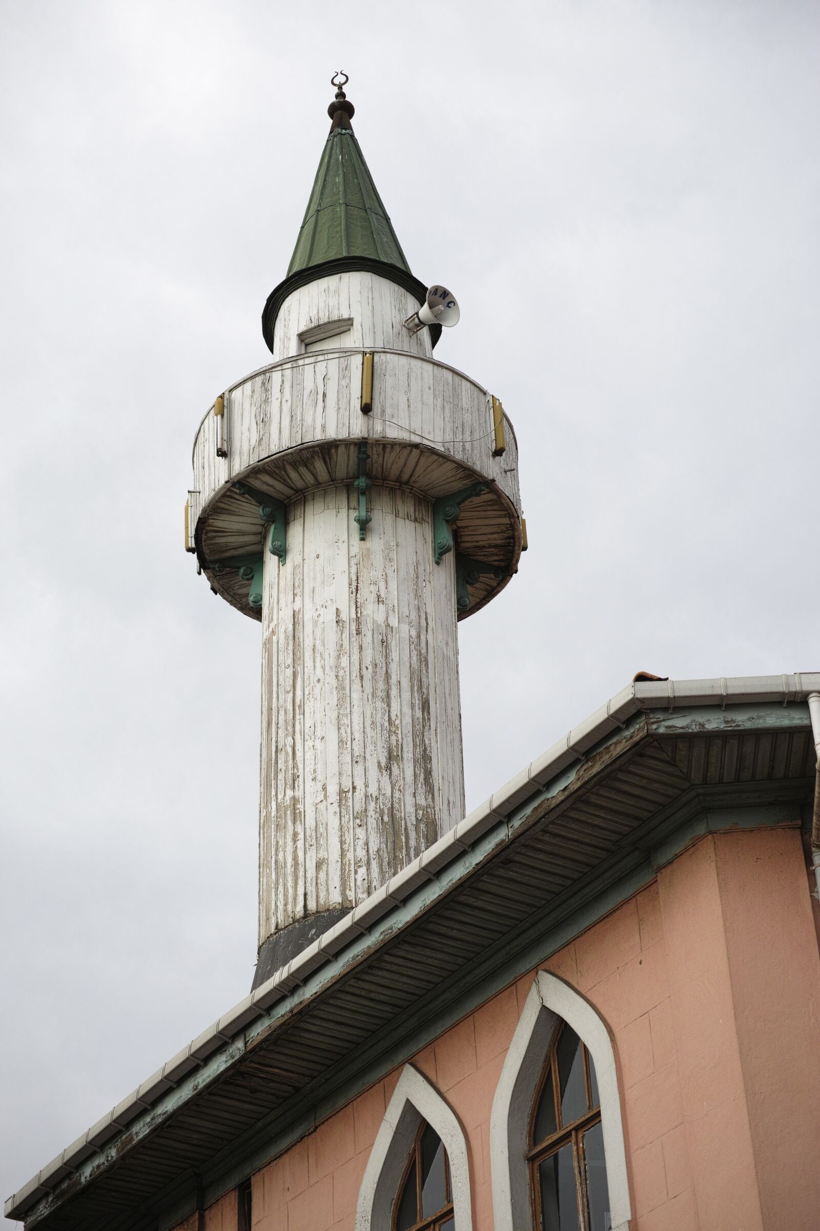 Sigma DP3 Merrill sample photo. Minaret, wood-fibre boards, old photography