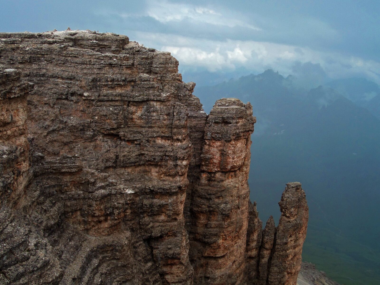 Samsung WB200F/WB201F/WB202F sample photo. Rock, dolomites, sky photography