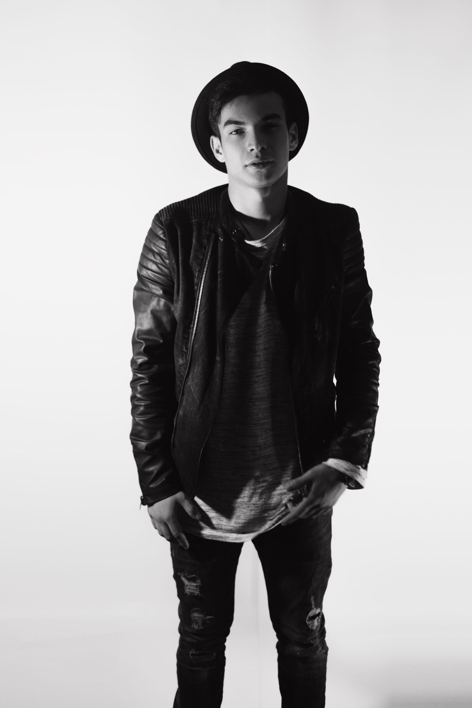 Canon EOS 5D Mark III sample photo. Guy, jacket, skin photography