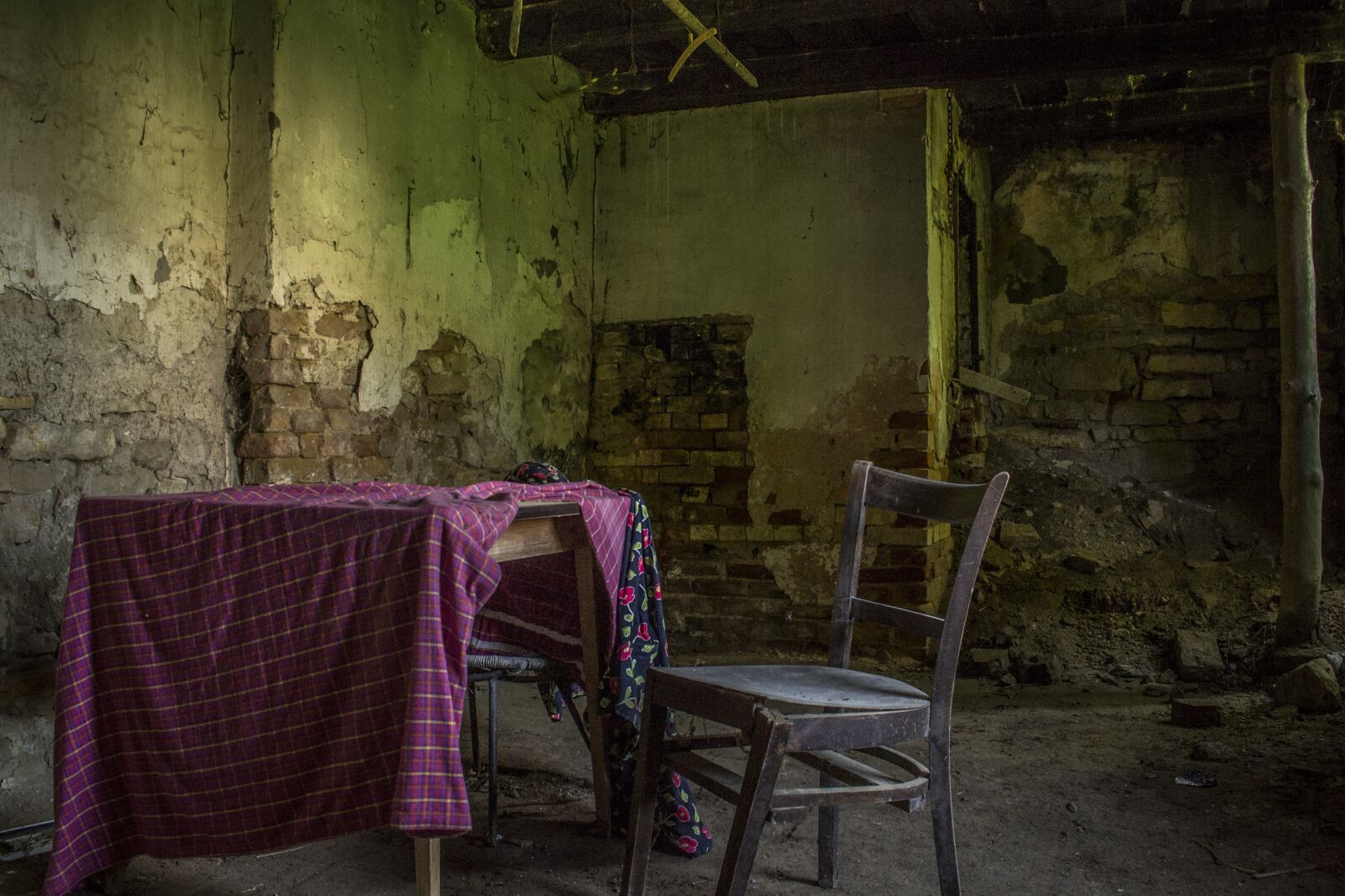 Nikon D3100 sample photo. Lost places, broken, decomposition photography