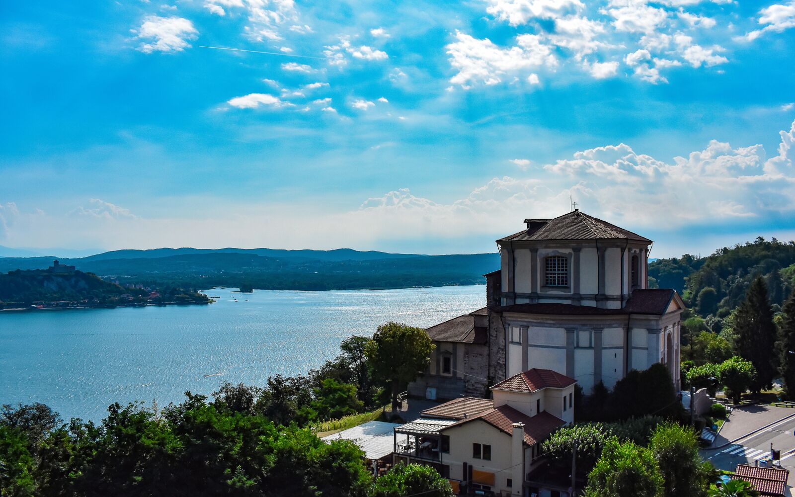 Nikon D3400 sample photo. Landscape, lake, church photography