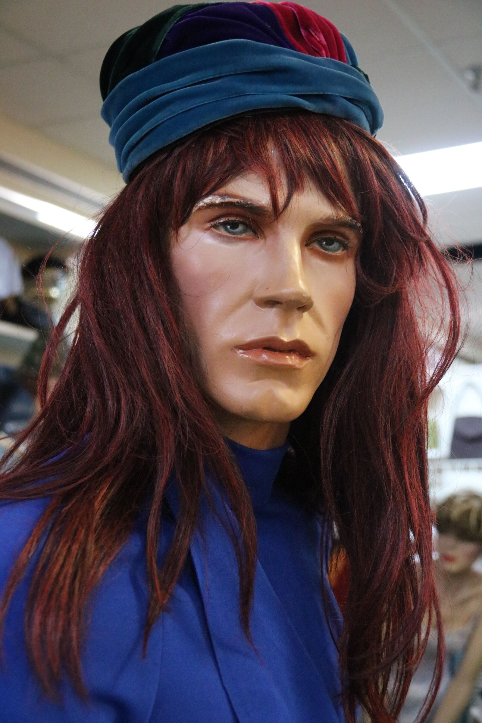 Canon EOS 750D (EOS Rebel T6i / EOS Kiss X8i) sample photo. Mannequin, male, woman photography