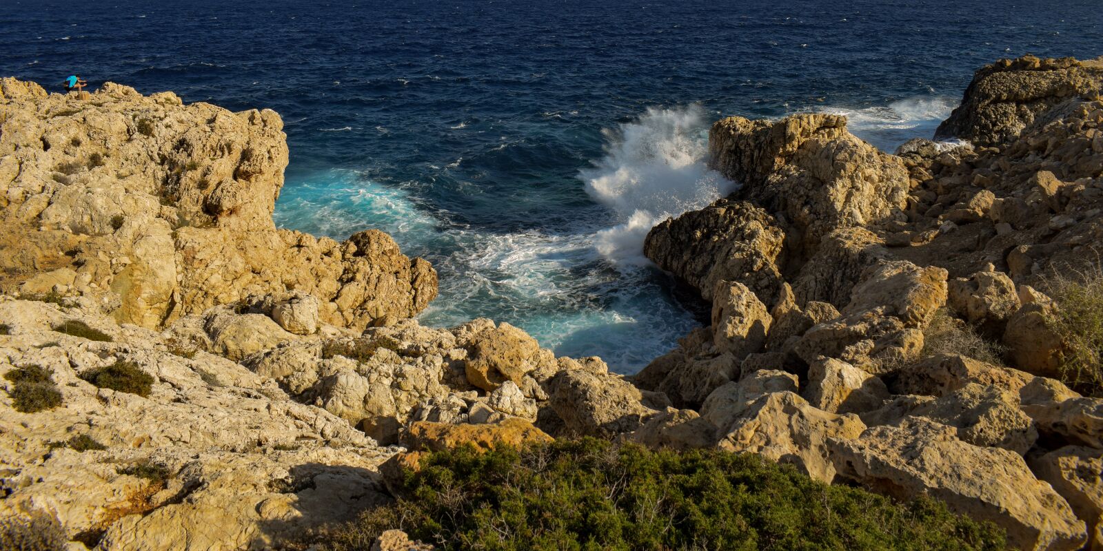 Nikon D3300 sample photo. Rocky coast, sea, waves photography