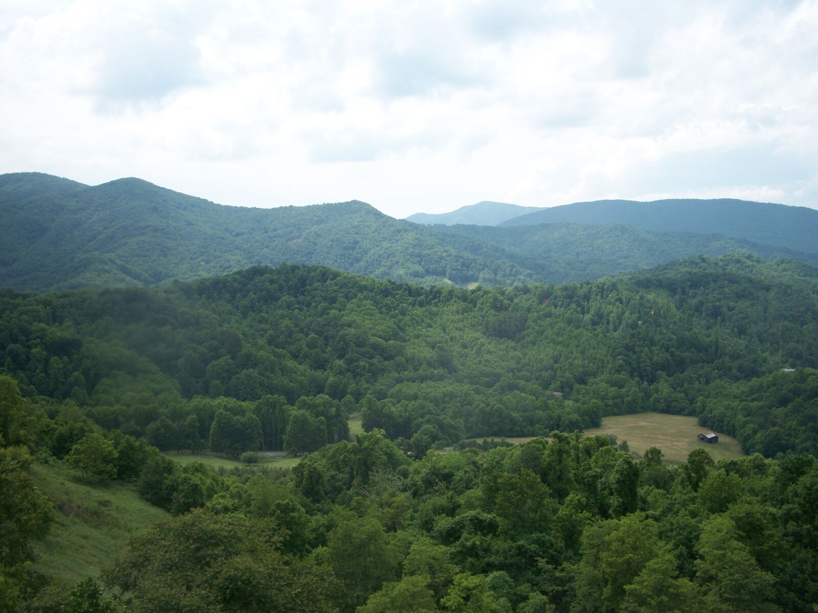 Kodak EASYSHARE M340 DIGITAL CAMERA sample photo. Tennessee, mountains, nature photography