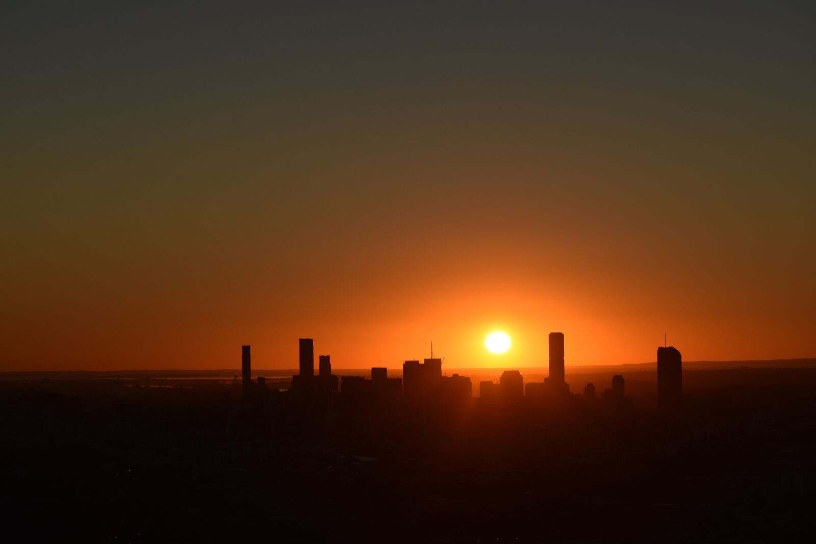 Nikon D5600 sample photo. Brisbane, city, sunrise photography