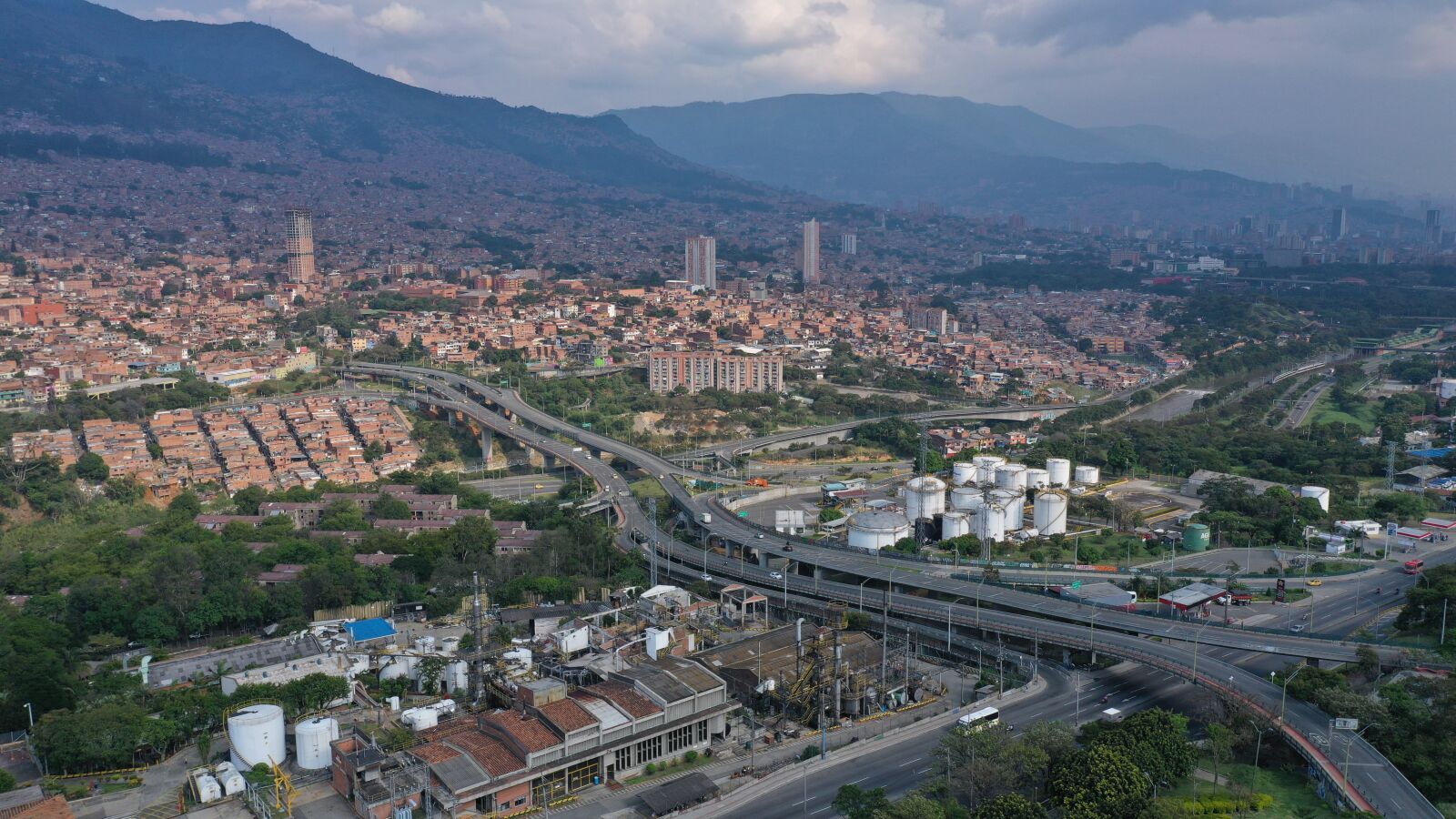 Hasselblad L1D-20c sample photo. Medellin, commune, mountains photography