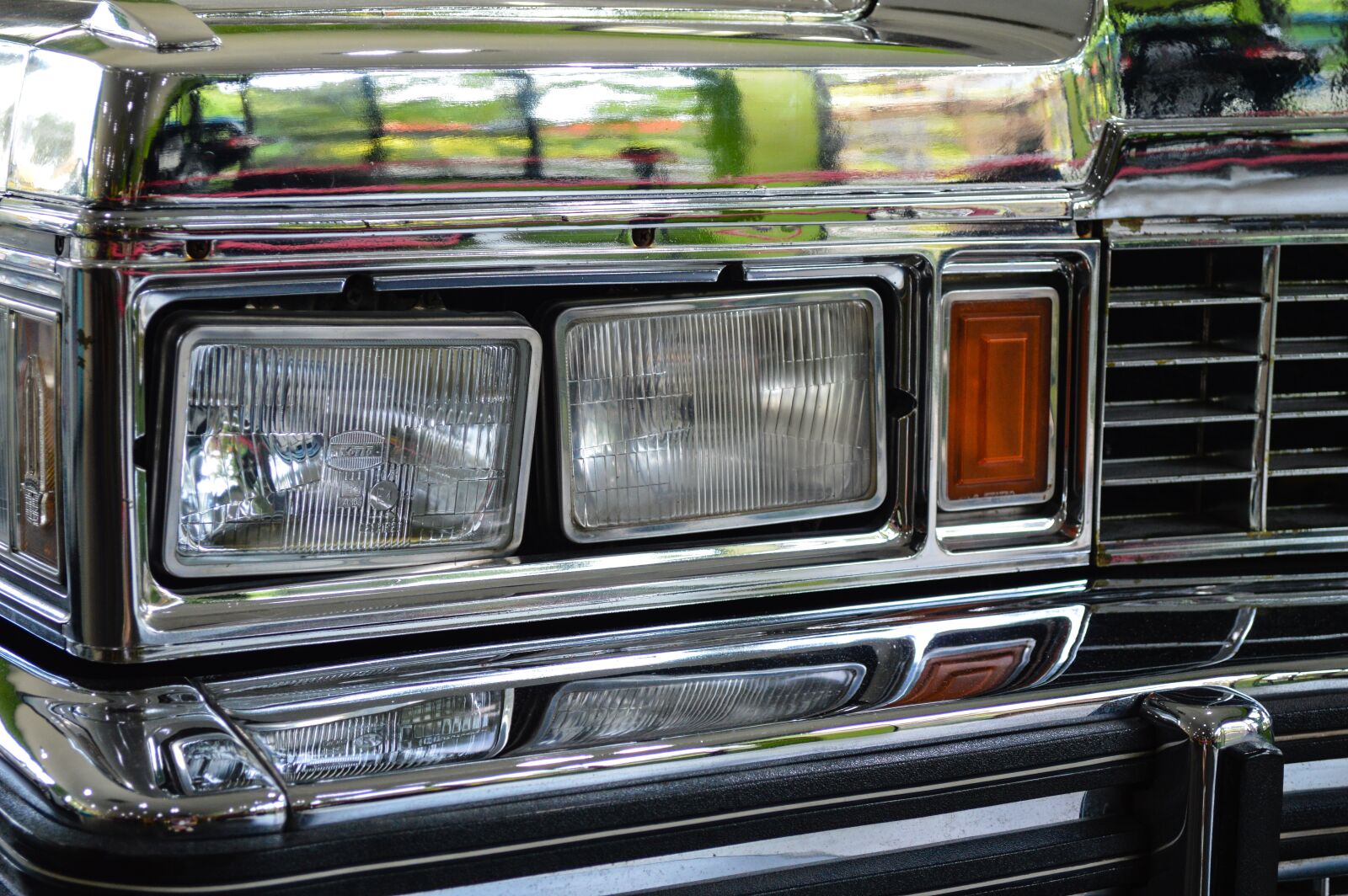 Nikon D3200 sample photo. Light, american car, retro photography