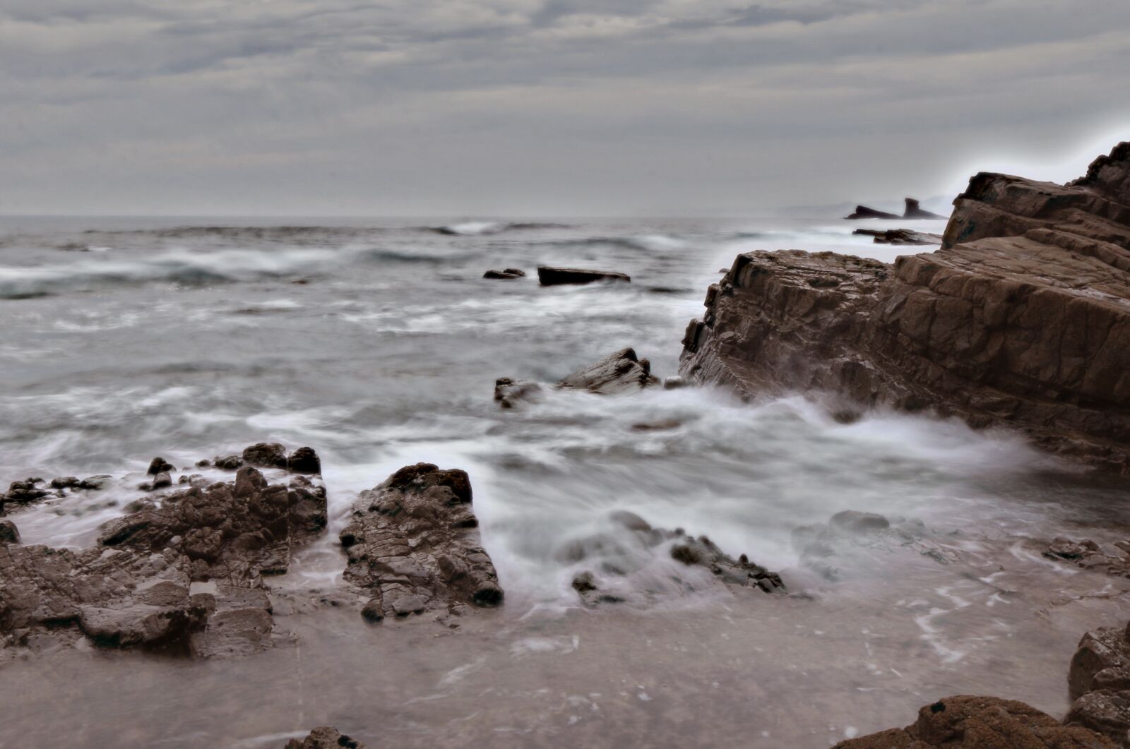 Canon EOS 70D + Canon EF-S 10-22mm F3.5-4.5 USM sample photo. Sea, beach, holiday photography