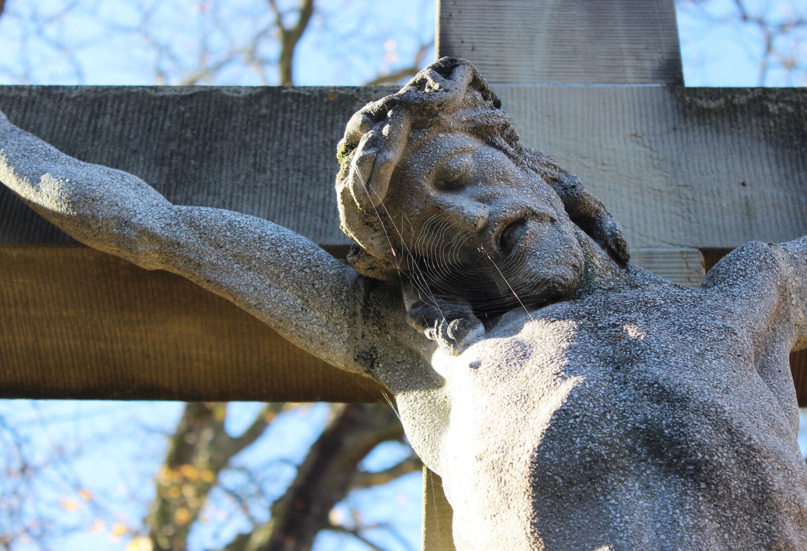 Canon EOS 600D (Rebel EOS T3i / EOS Kiss X5) sample photo. Jesus on the cross photography